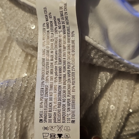 Stunning Winter White Sequined Fluted Hem Midi Fem Glam Coquette Girl Holiday - Picture 12 of 17